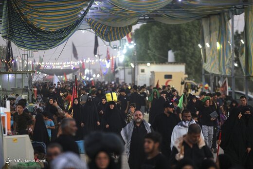 نبود وسیله نقلیه در عراق تردد زائران‌ از مرز شلمچه را ‌متوقف کرد