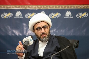 معاون سازمان تبلیغات اسلامی: هیچکس حق ندارد منزلت شهید رئیسی را در اندازه یک آدم خوب معمولی پایین بیاورد