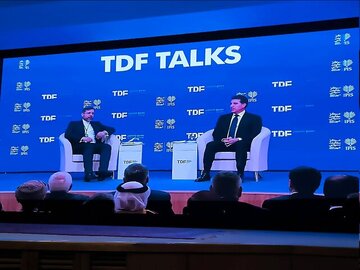بارزانی در تهران فارسی سخنرانی کرد/ ظریف را دعوت کردم/ هر زمان دچار مشکل شدیم ایران به ما کمک کرد بارزانی در تهران فارسی سخنرانی کرد/ ظریف را دعوت کردم/ هر زمان دچار مشکل شدیم ایران به ما کمک کرد