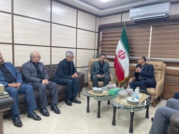 دیدار سخنگوی وزارت خارجه با تنها بازمانده خانواده شهید «صدیقی صابر» دیدار سخنگوی وزارت خارجه با تنها بازمانده خانواده شهید «صدیقی صابر»