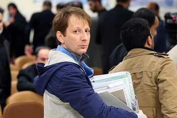 توییت مهم یک مقام بانک مرکزی خطاب به بابک زنجانی / هیچ مجوزی از بانک مرکزی و نهادی دیگر نداری توییت مهم یک مقام بانک مرکزی خطاب به بابک زنجانی / هیچ مجوزی از بانک مرکزی و نهادی دیگر نداری