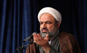انتقاد رسانه نزدیک به قالیباف از برداشت گزینشی رسایی از بیانات رهبر انقلاب/ بارها دفتر رهبری و نام آقای حجازی را مخاطب قرار میدهد اما... انتقاد رسانه نزدیک به قالیباف از برداشت گزینشی رسایی از بیانات رهبر انقلاب/ بارها دفتر رهبری و نام آقای حجازی را مخاطب قرار میدهد اما...