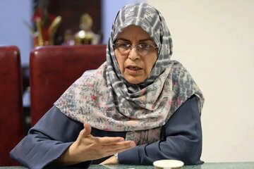 «آذر منصوری» رئیس جبهه اصلاحات ایران باقی ماند