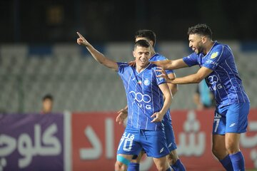 طلسم شکنی استقلال با حضور ساپینتو/ تیره روزیهای رسول خطیبی ادامه دارد! طلسم شکنی استقلال با حضور ساپینتو/ تیره روزیهای رسول خطیبی ادامه دارد!