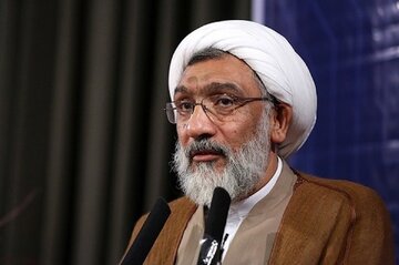 پورمحمدی: اصلاحات داخلی لازم است اما غفلت از تهدیدهای خارجی خطرناک است/ گرانیها و رفتار نامناسب برخی ادارات مردم را ناراحت کرده اما... پورمحمدی: اصلاحات داخلی لازم است اما غفلت از تهدیدهای خارجی خطرناک است/ گرانیها و رفتار نامناسب برخی ادارات مردم را ناراحت کرده اما...