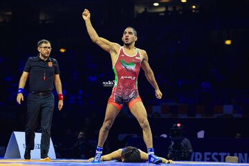 رحمان عموزاد: هنوز بچه‌ام را نخوابانده‌ام